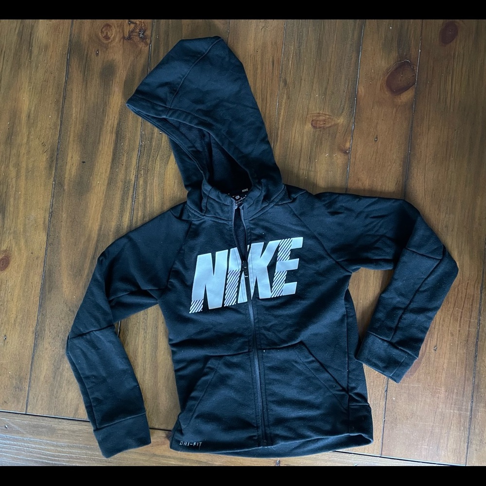Boys size 7 black NIKE dri-fit zip up hoodie